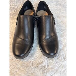 Clark Ultimate Comfort Collection, Black Leather Ankle Boot, Size 11